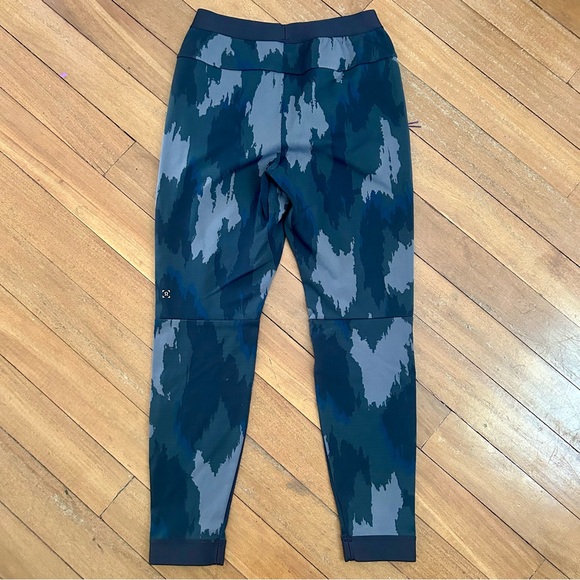 Lululemon x Peter Geller Take The Moment Joggers - Picture 2 of 8